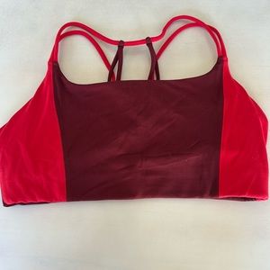 Athleta Color Breath In Block Strappy Back Sports Bra size M